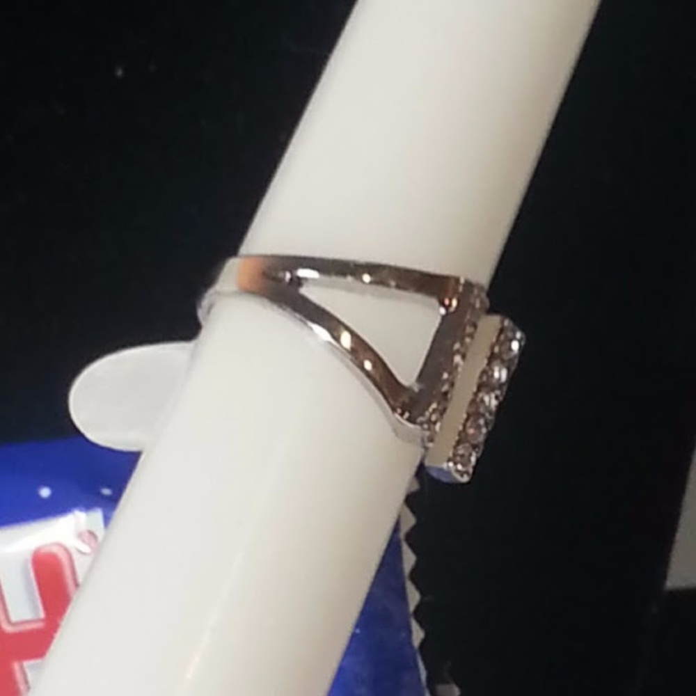 Split Shank Design Silver-Plate Rhinestone Ring - image 4